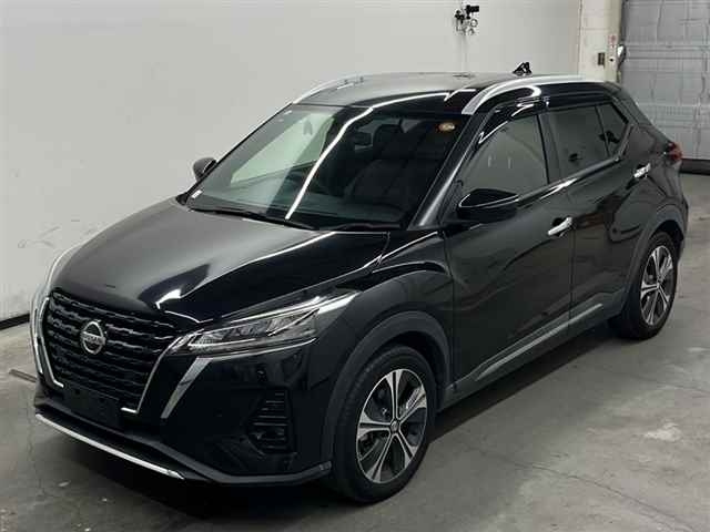 NISSAN KIX 2021