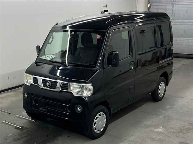 NISSAN CLIPPER VAN 2013