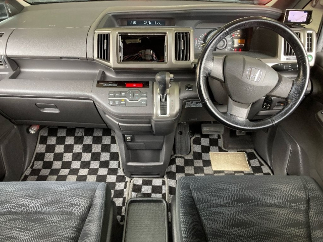 HONDA STEP WAGON 2013