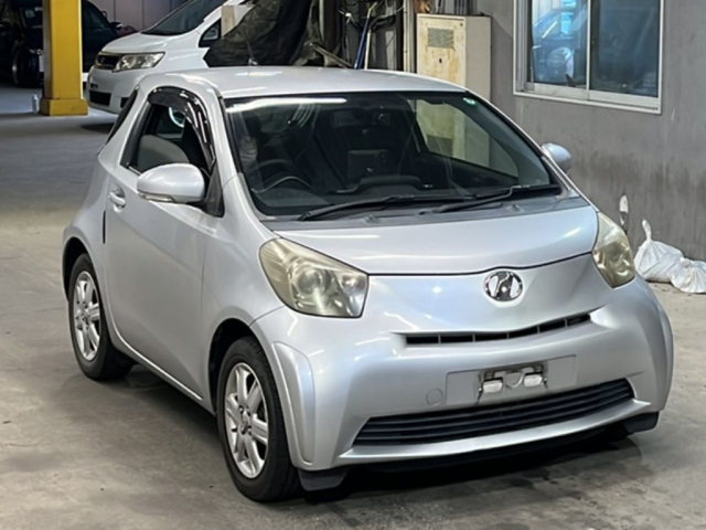 TOYOTA IQ 2009