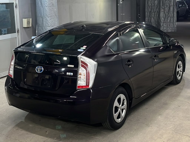 TOYOTA PRIUS 2015