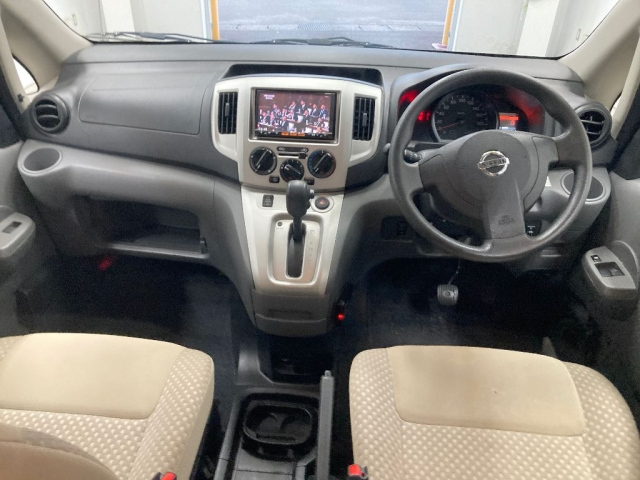NISSAN NV200 2016