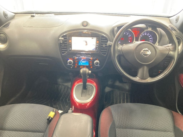 NISSAN JUKE 2012