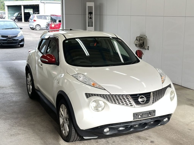 NISSAN JUKE 2012