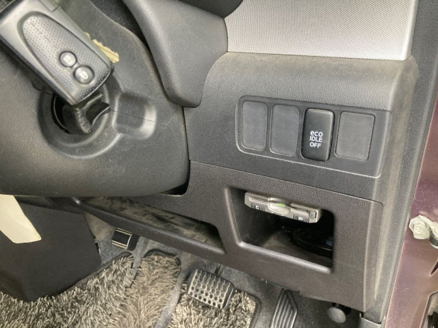 TOYOTA PIXIS SPACE 2013