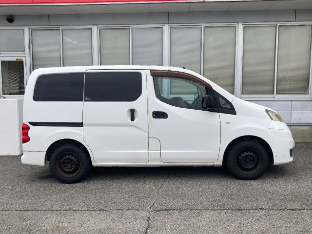 NISSAN NV200 2009