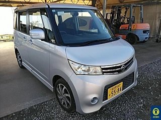 NISSAN ROOX 2009