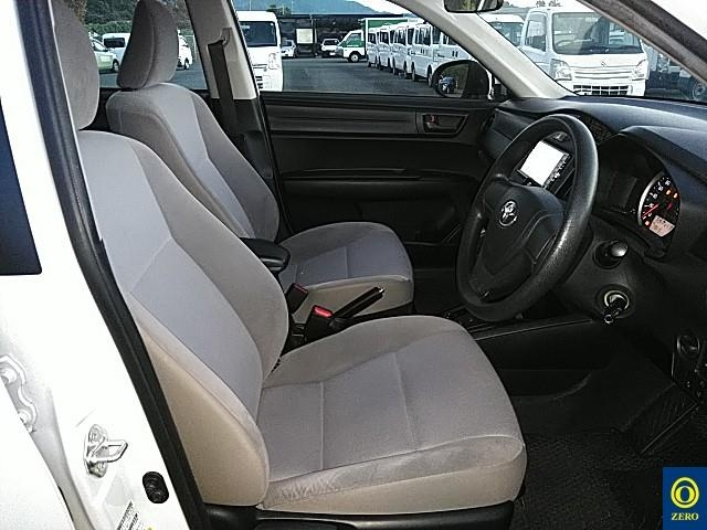 TOYOTA COROLLA AXIO 2017