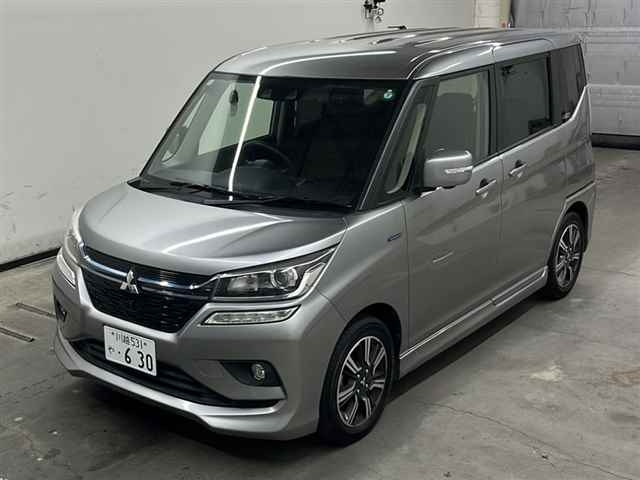 MITSUBISHI DELICA D2 2020
