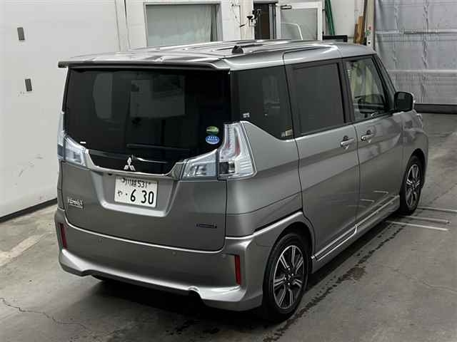 MITSUBISHI DELICA D2 2020