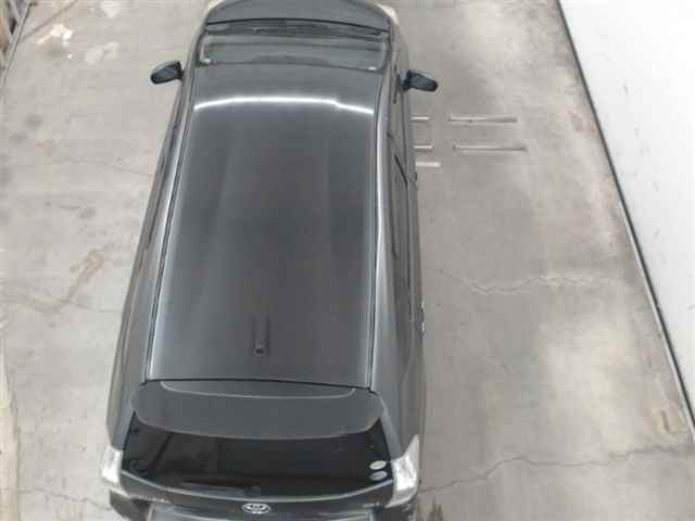 TOYOTA PRIUS ALPHA 2013