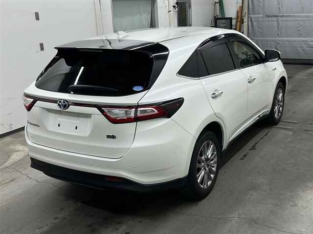 TOYOTA HARRIER 2018