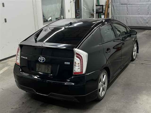 TOYOTA PRIUS 2012