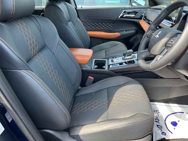 MITSUBISHI OUTLANDER PHEV 2024