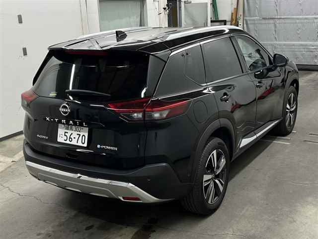 NISSAN X-TRAIL 2024