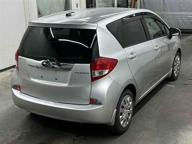 SUBARU TREZIA 2012