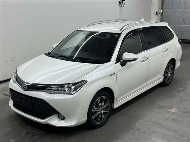 TOYOTA COROLLA FIELDER 2016