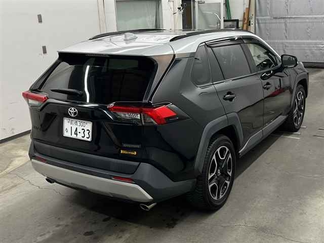 TOYOTA RAV4 2019