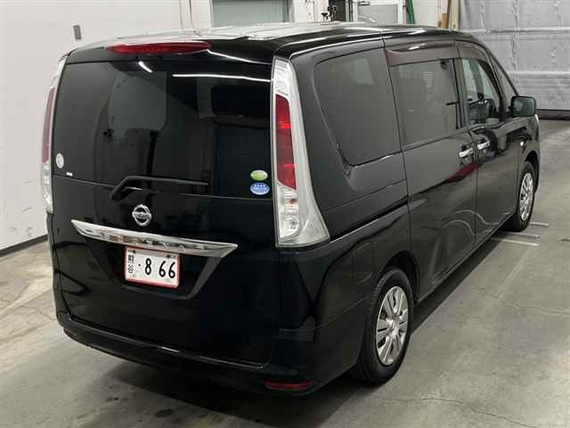 NISSAN SERENA 2011