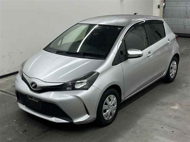 TOYOTA VITZ 2014