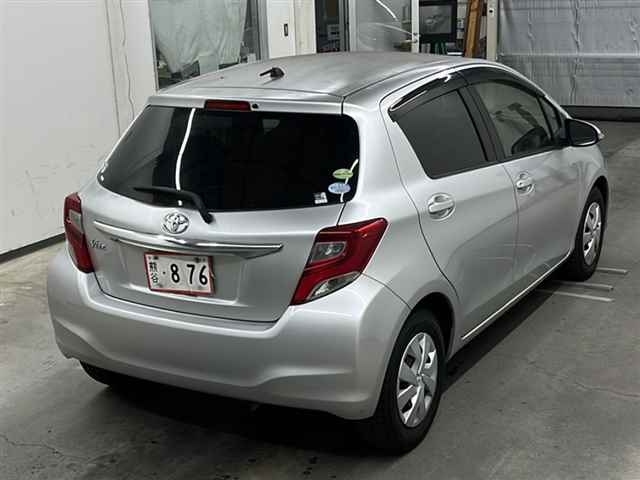 TOYOTA VITZ 2014