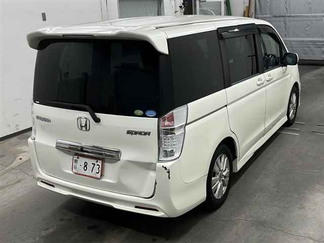 HONDA STEP WAGON 2011