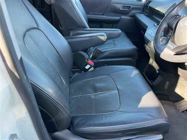 HONDA STEP WAGON 2011