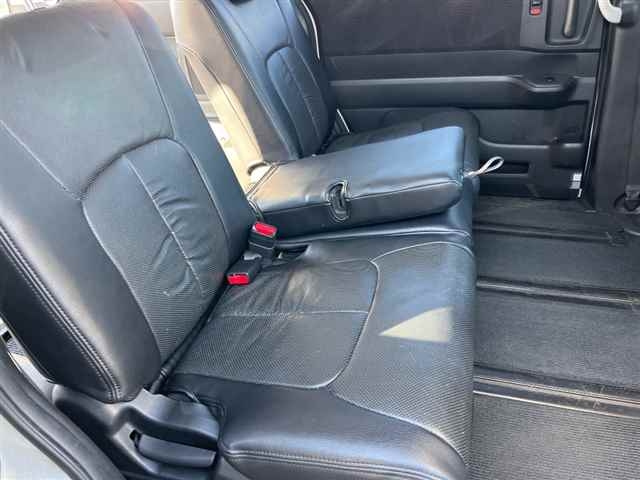 HONDA STEP WAGON 2011