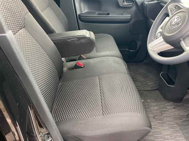 TOYOTA PIXIS MEGA 2016