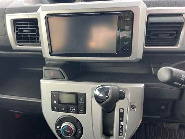 TOYOTA PIXIS MEGA 2016