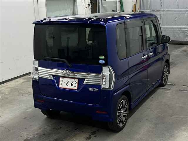 DAIHATSU TANTO 2018