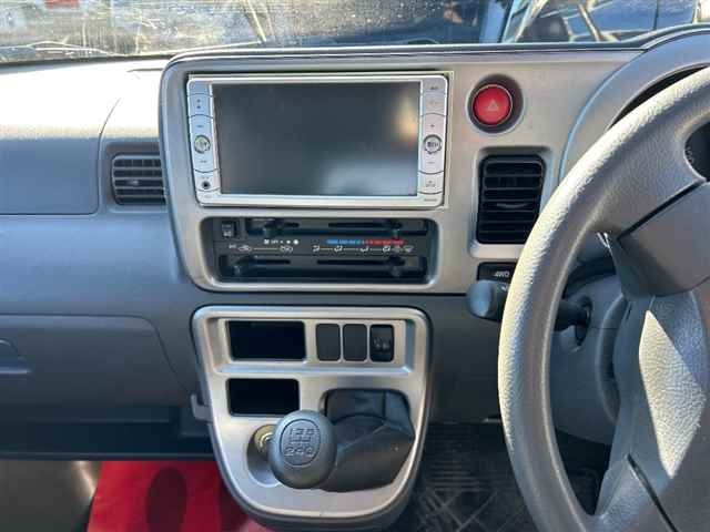 DAIHATSU HIJET VAN 2017