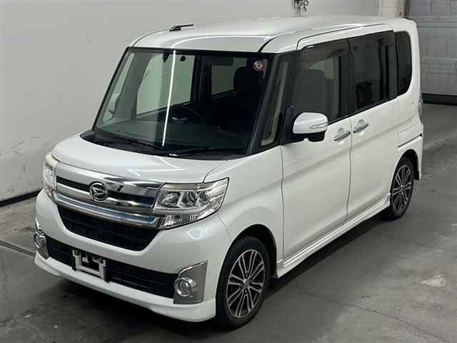 DAIHATSU TANTO 2014