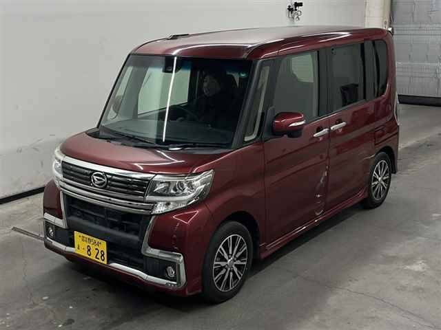 DAIHATSU TANTO 2015