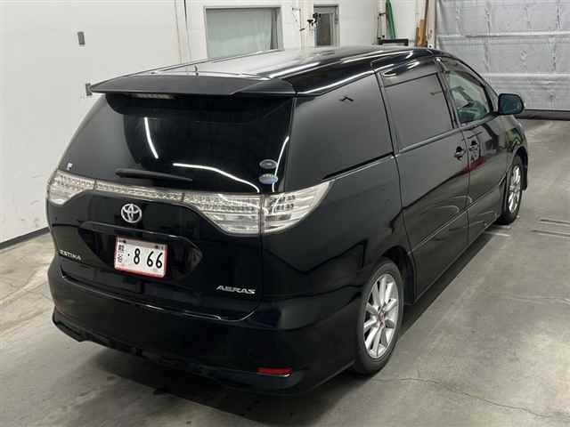 TOYOTA ESTIMA 2010
