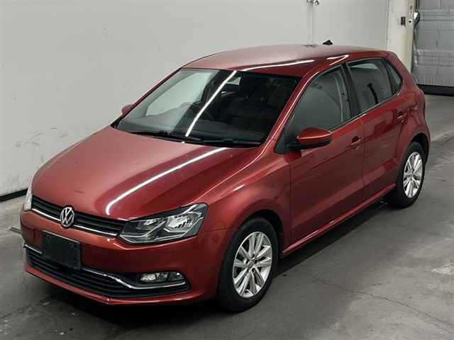 VOLKSWAGEN POLO 2016