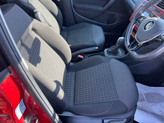 VOLKSWAGEN POLO 2016