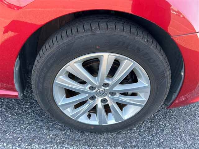 VOLKSWAGEN POLO 2016