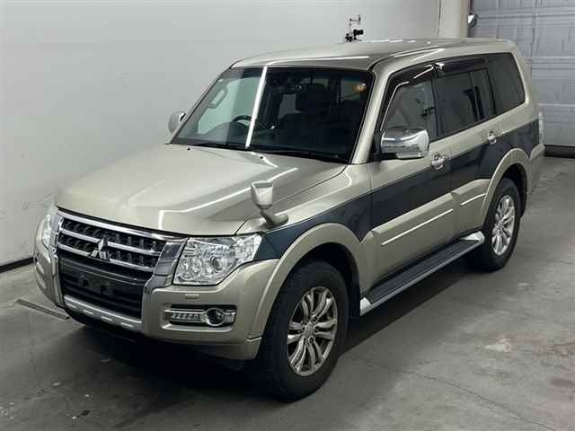 MITSUBISHI PAJERO 2017
