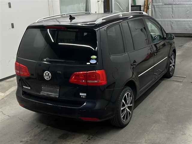 VOLKSWAGEN GOLF TOURAN 2014