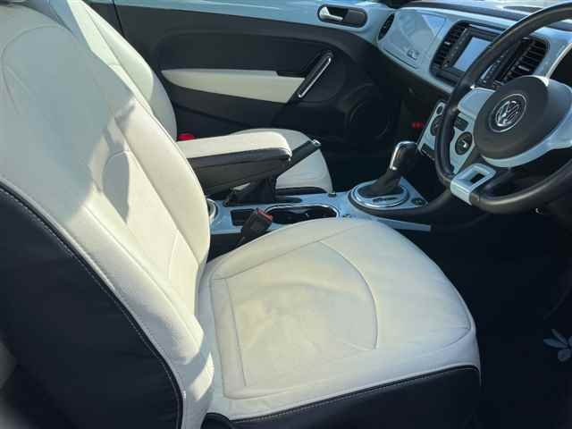 VOLKSWAGEN THE BEETLE 2013