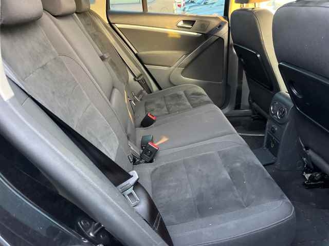 VOLKSWAGEN TIGUAN 2012