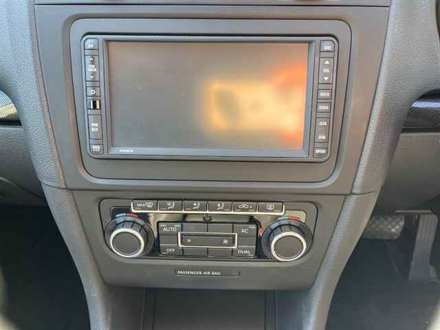 VOLKSWAGEN GOLF 2010