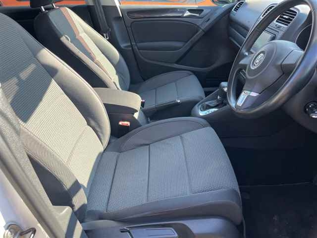 VOLKSWAGEN GOLF 2010