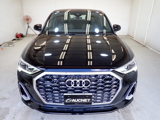 AUDI Q3 2024