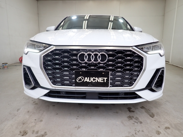 AUDI Q3 2023