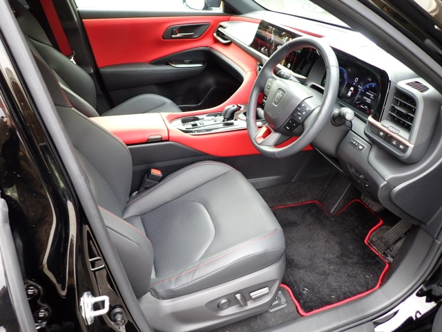 TOYOTA CROWN SPORT 2024