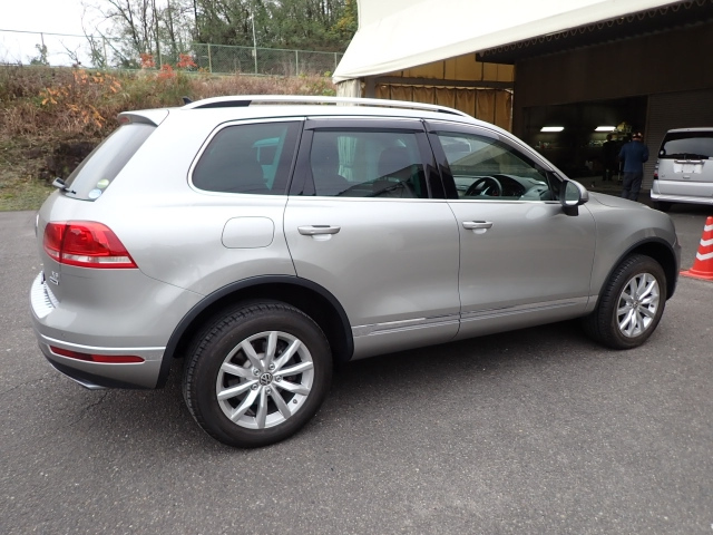 VOLKSWAGEN TOUAREG 2015