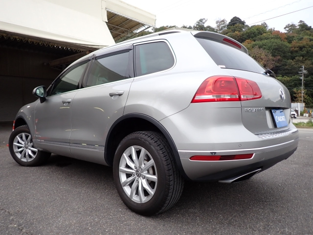VOLKSWAGEN TOUAREG 2015