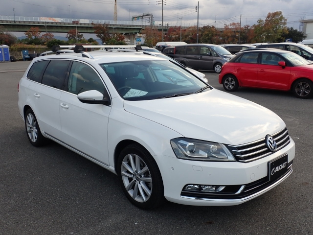 VOLKSWAGEN PASSAT VARIANT 2013